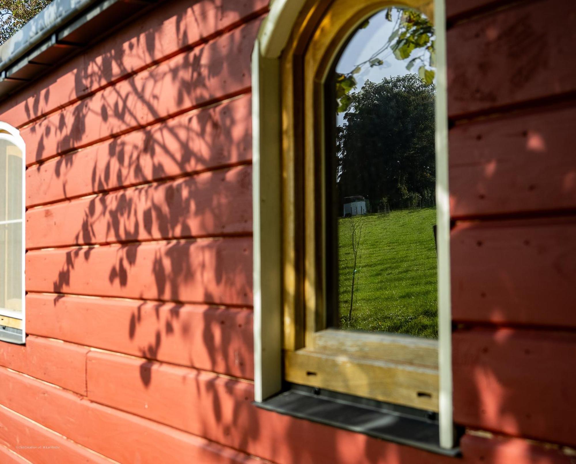 La Tiny House De La Bergerie Villa Lierneux Bagian luar foto