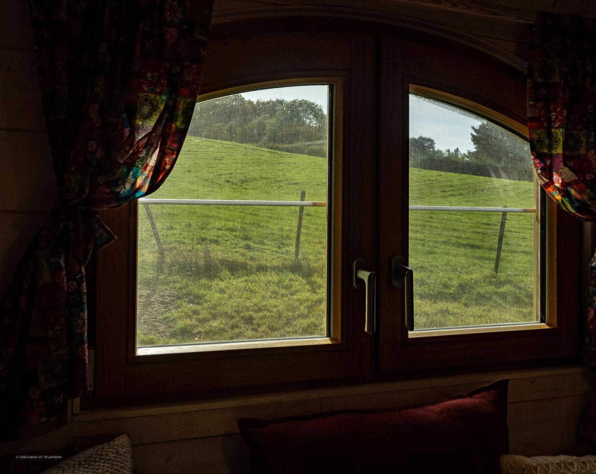 La Tiny House De La Bergerie Villa Lierneux Bagian luar foto